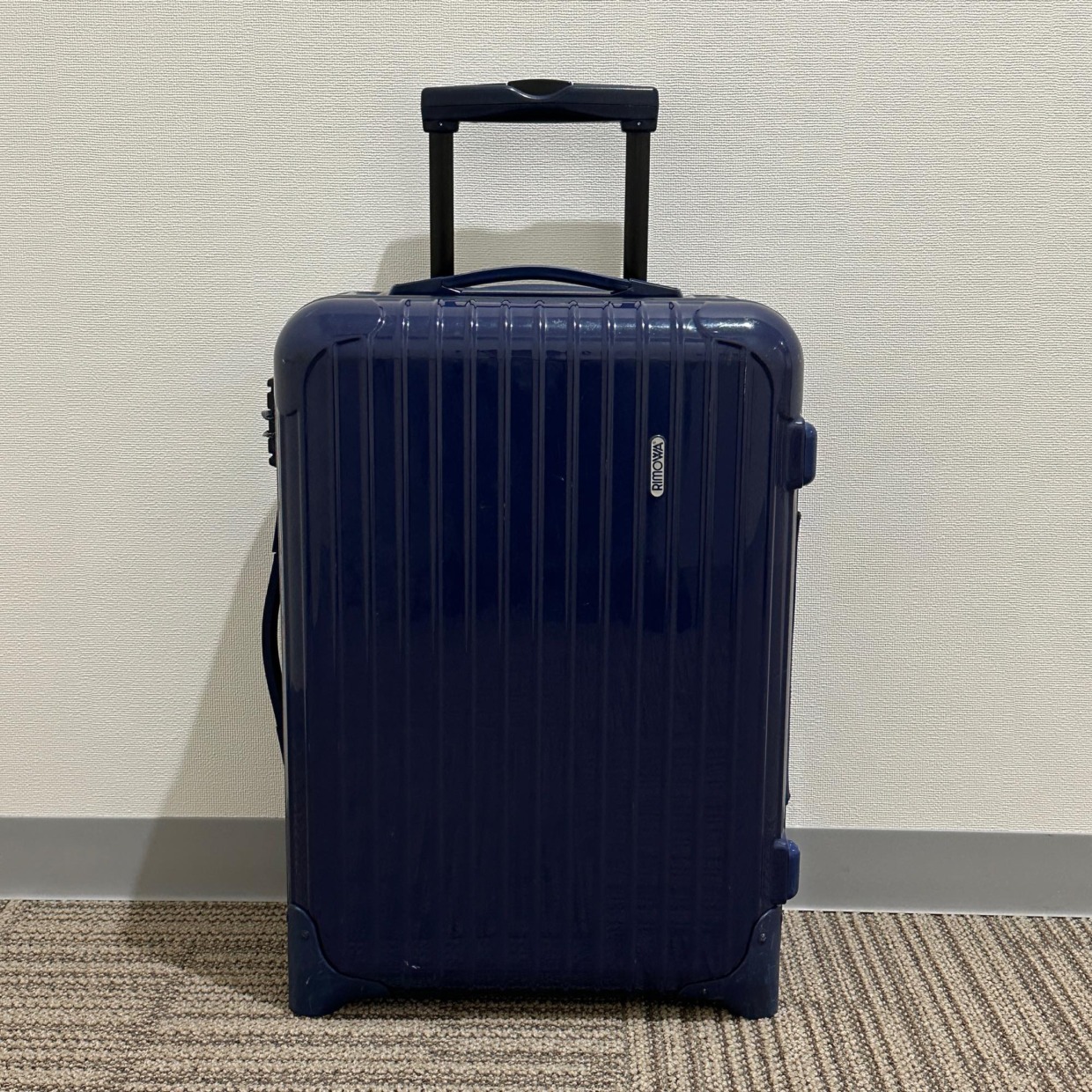 美品 リモワ サルサデラックス 2輪 機内持込みOK 35L スーツケース
