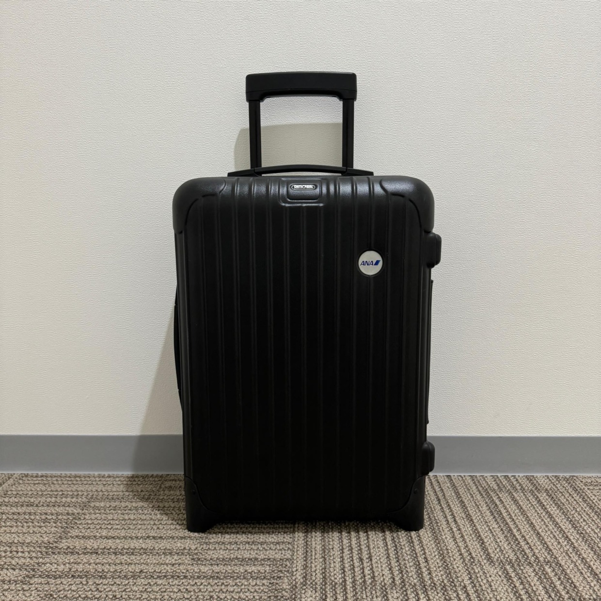 RIMOWA SALSA ブラックシェルキャリーケース