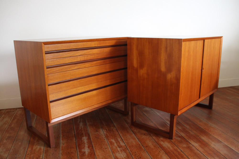 北欧ビンテージ家具/デンマーク チーク キャビネット