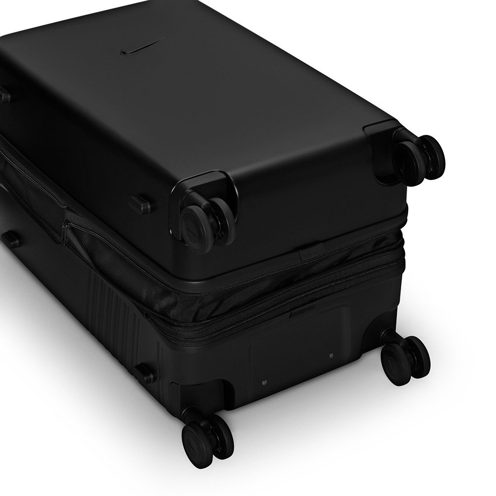 ナイキ（NIKE）（メンズ、レディース）キャリーケース 26インチ ハード