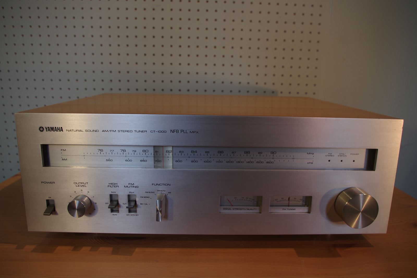 AM⁄FM ステレオチューナー OTTO FMT1201 AM ⁄ FM ステレオチューナー