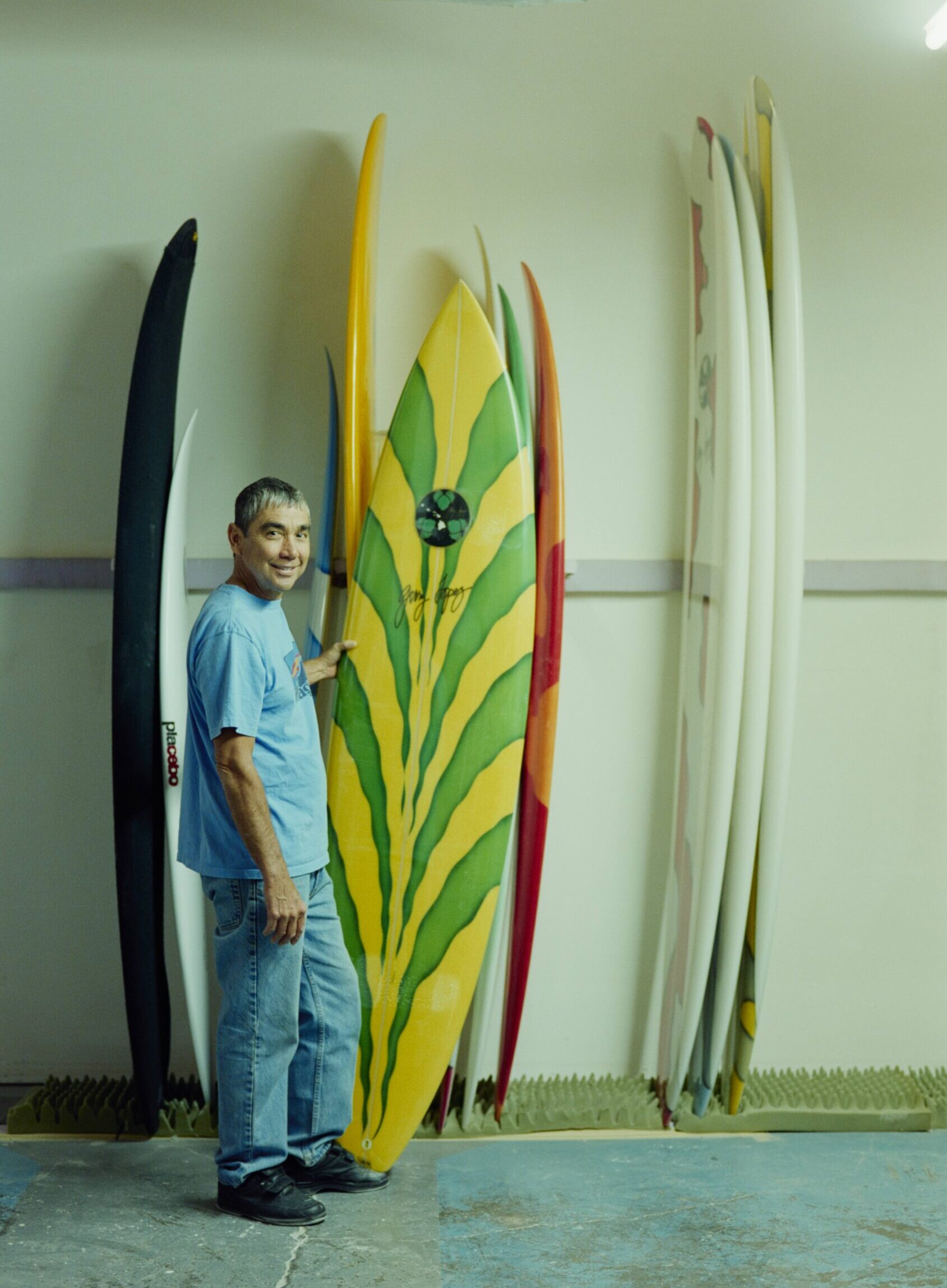 ジェリー・ロペス エッセイ｜デイパック一つを携えて – SWITCH ONLINE