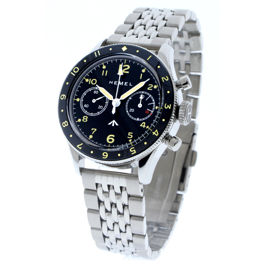 イギリス空軍パイロットウオッチを復刻！】気鋭の時計ブランドより