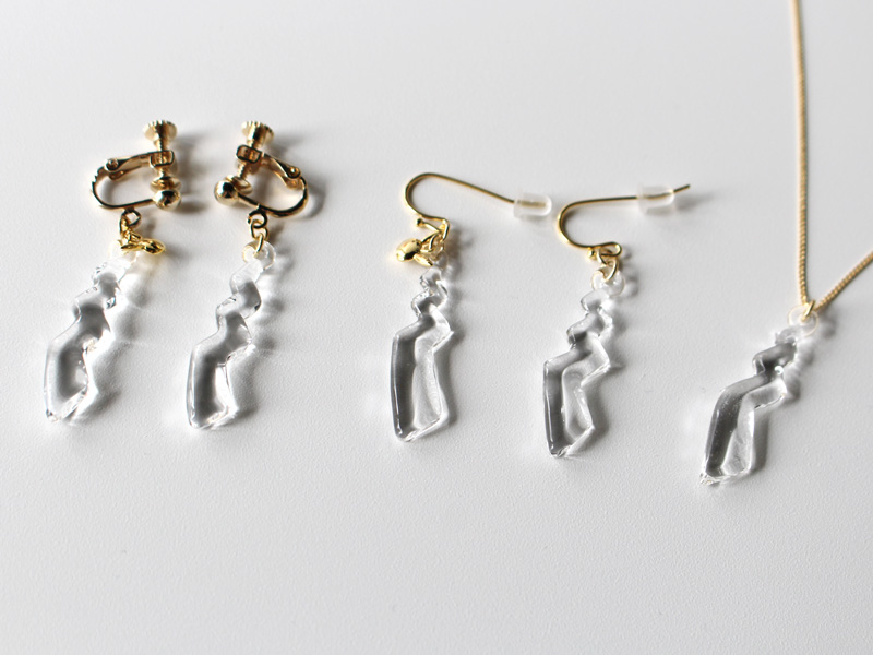 HARIOランプワークファクトリー」のガラス職人の手によって作られた