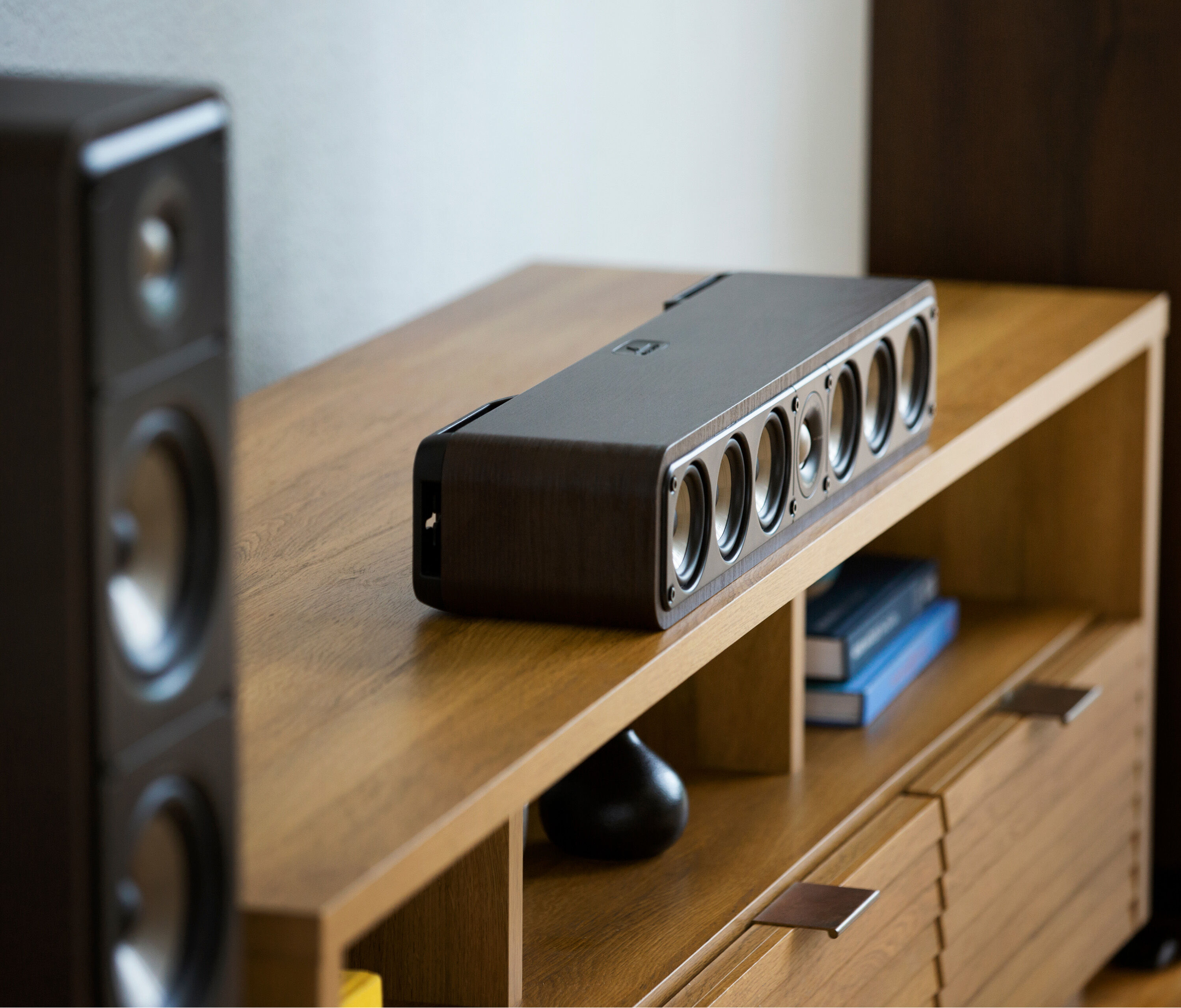 Signature Elite ES35 - High-Quality Slim Center Channel Speaker