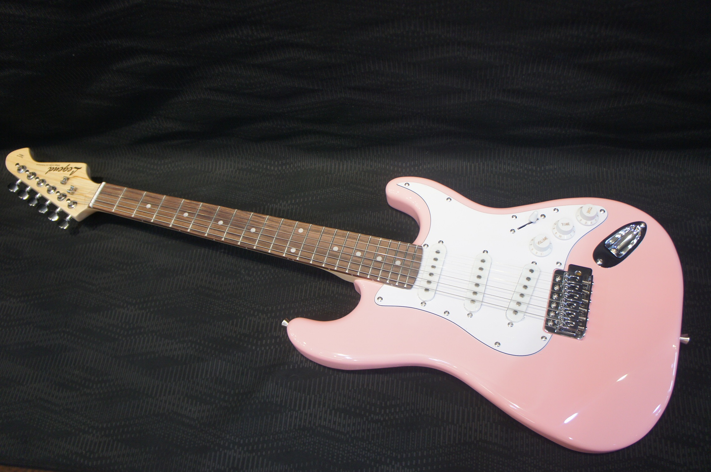 Legend LST-MINI ピンク ミニエレキギター Legend LST-MINI ピンク