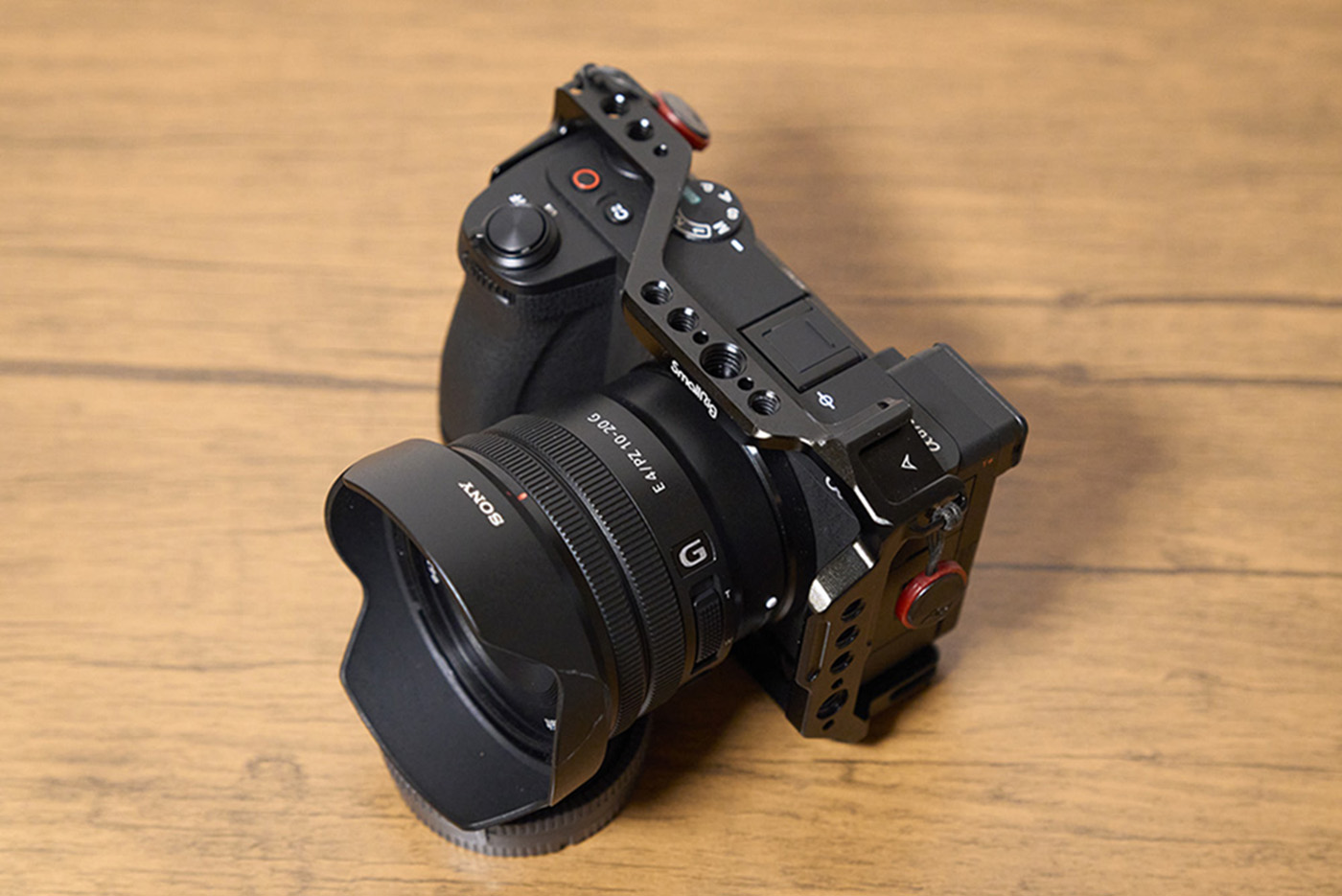 Review] 広角レンズ SONY E PZ 10-20mm F4 長期使用レビュー | PALM