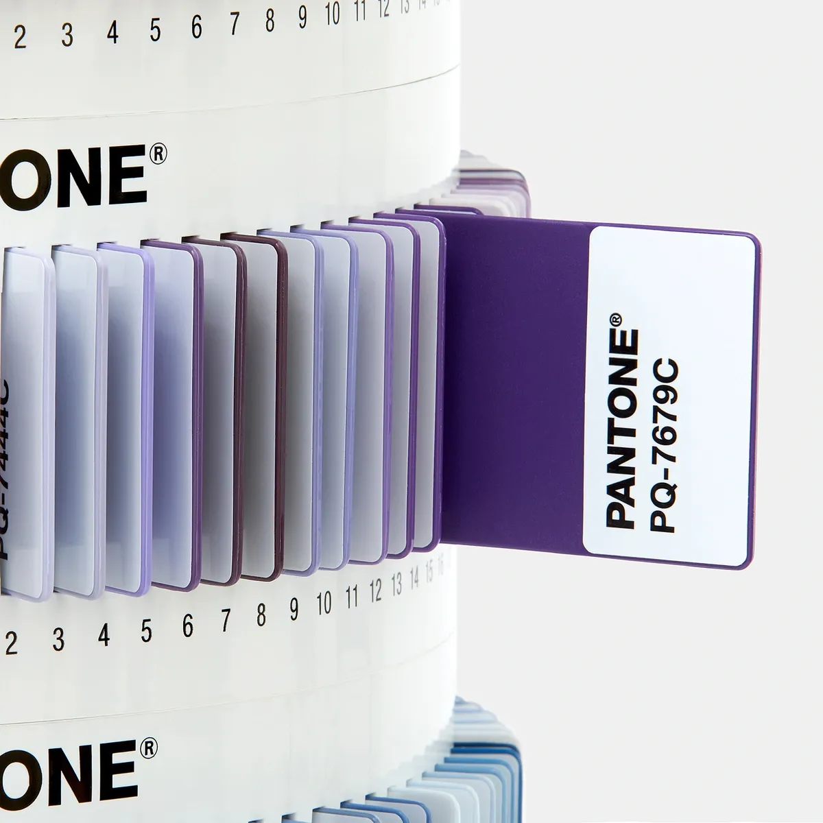 PLASTIC CHIP COLOR SET - Pantone