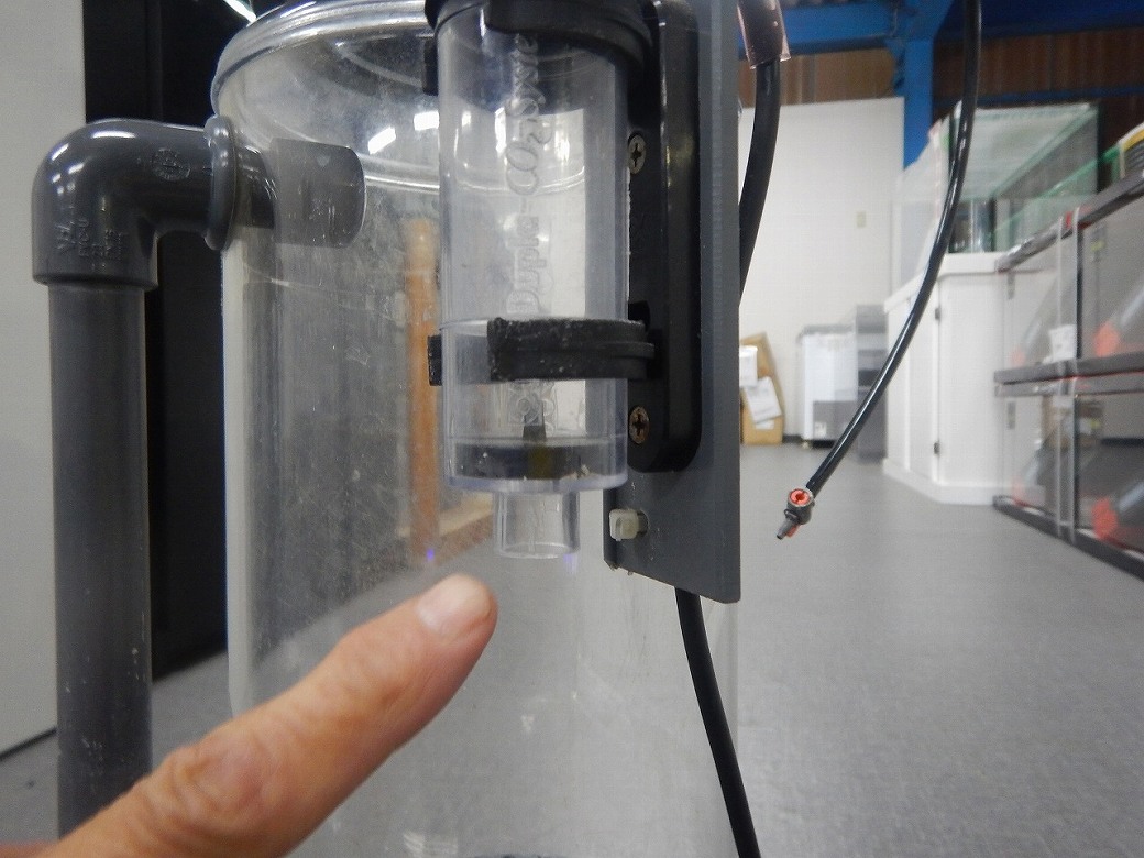 リユース品】【カルシウムリアクター】H＆S CA-1（発送可能） - ペット