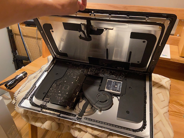 iMac 4K Late2015 FusionDriveのHDDをSSDに交換 - のらレコ