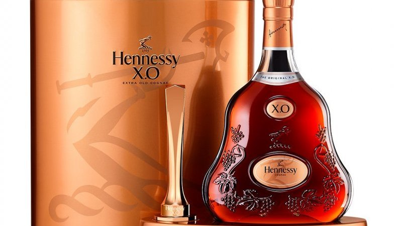 コニャックの老舗、ヘネシーがオリジナルアイススタンプ付きのギフト