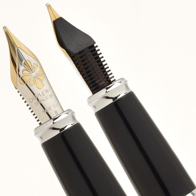 DIPLOMAT ディプロマット 万年筆 エクセレンス A2 14K ギロシェ