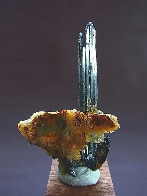 スティブナイトフローライト共生