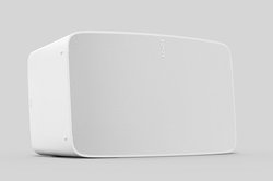 Sonos、ワイヤレススピーカー「Sonos Five」。Play:5をベースに処理