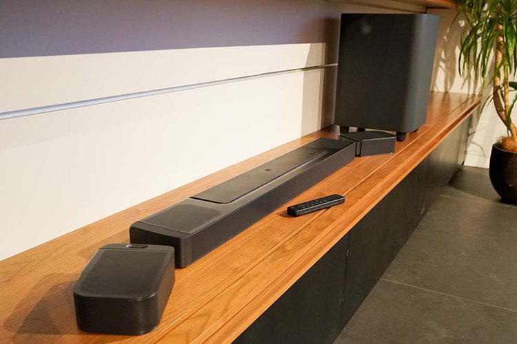 JBL「BAR 1000」クラウドファンディングが開始。ホームシアターに“第3