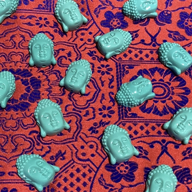 カラフルブッダビーズLサイズ/大阪/堀江/ピサヌローク