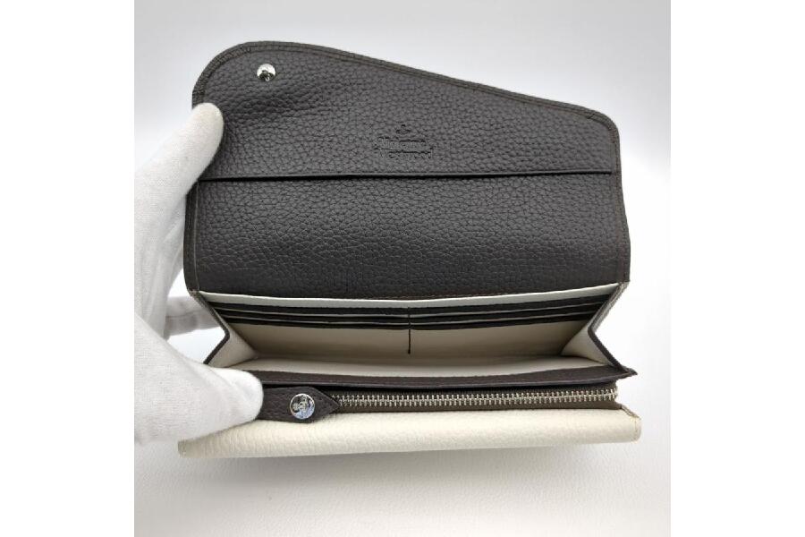 Vivienne Westwood ダブルフラップ二つ折り長財布入荷しました♪｜2023