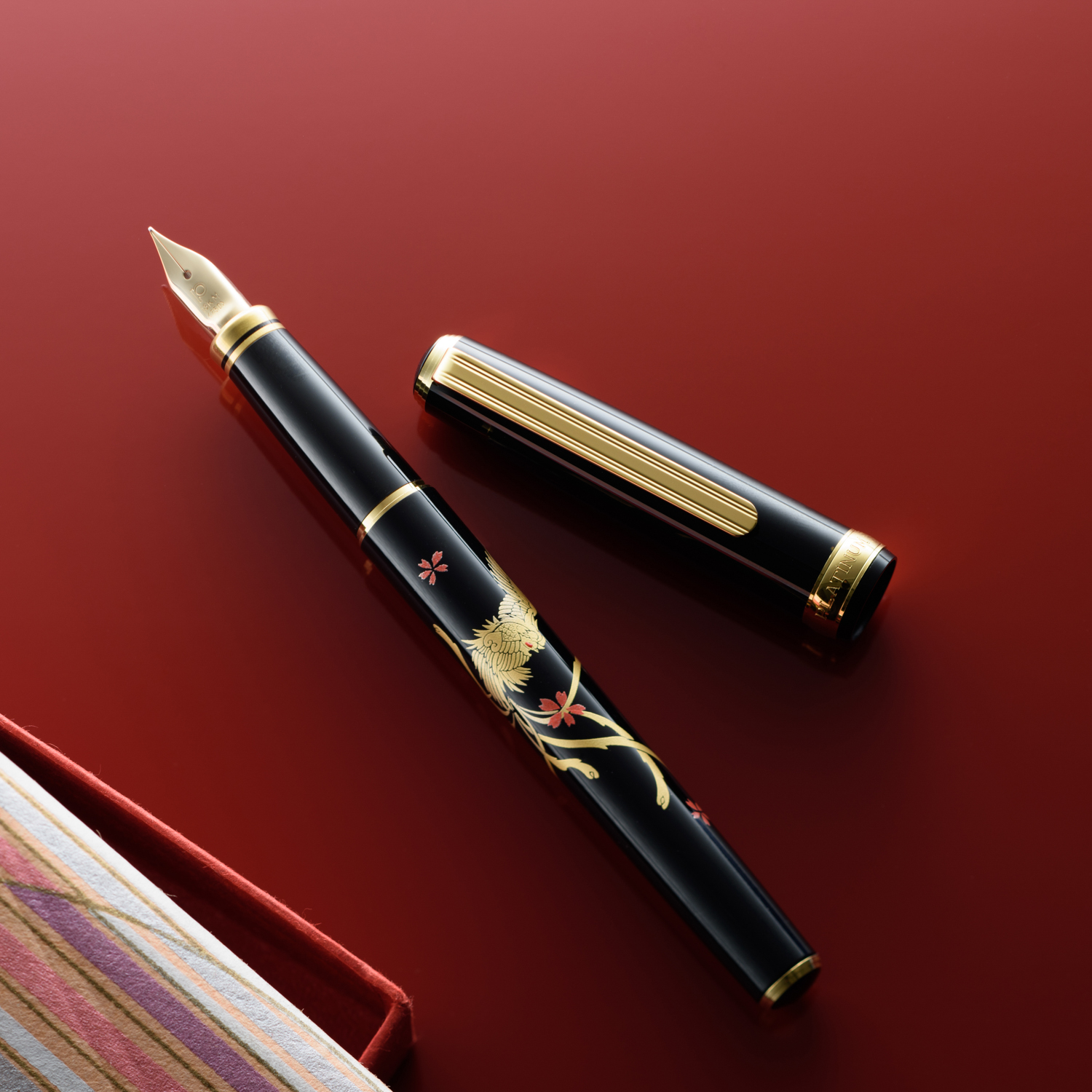 近代蒔絵 『鳳凰』 | プラチナ万年筆