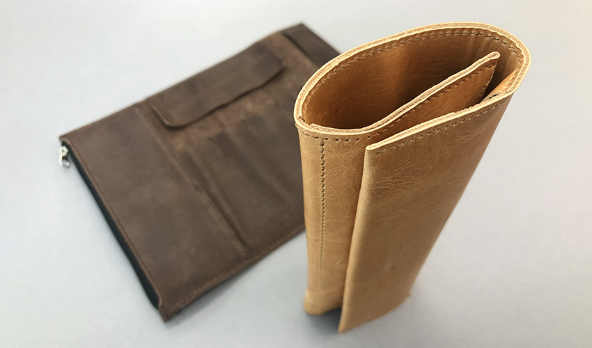 PLOTTERが考えるアップサイクルプロダクト「ロールペンケース」編