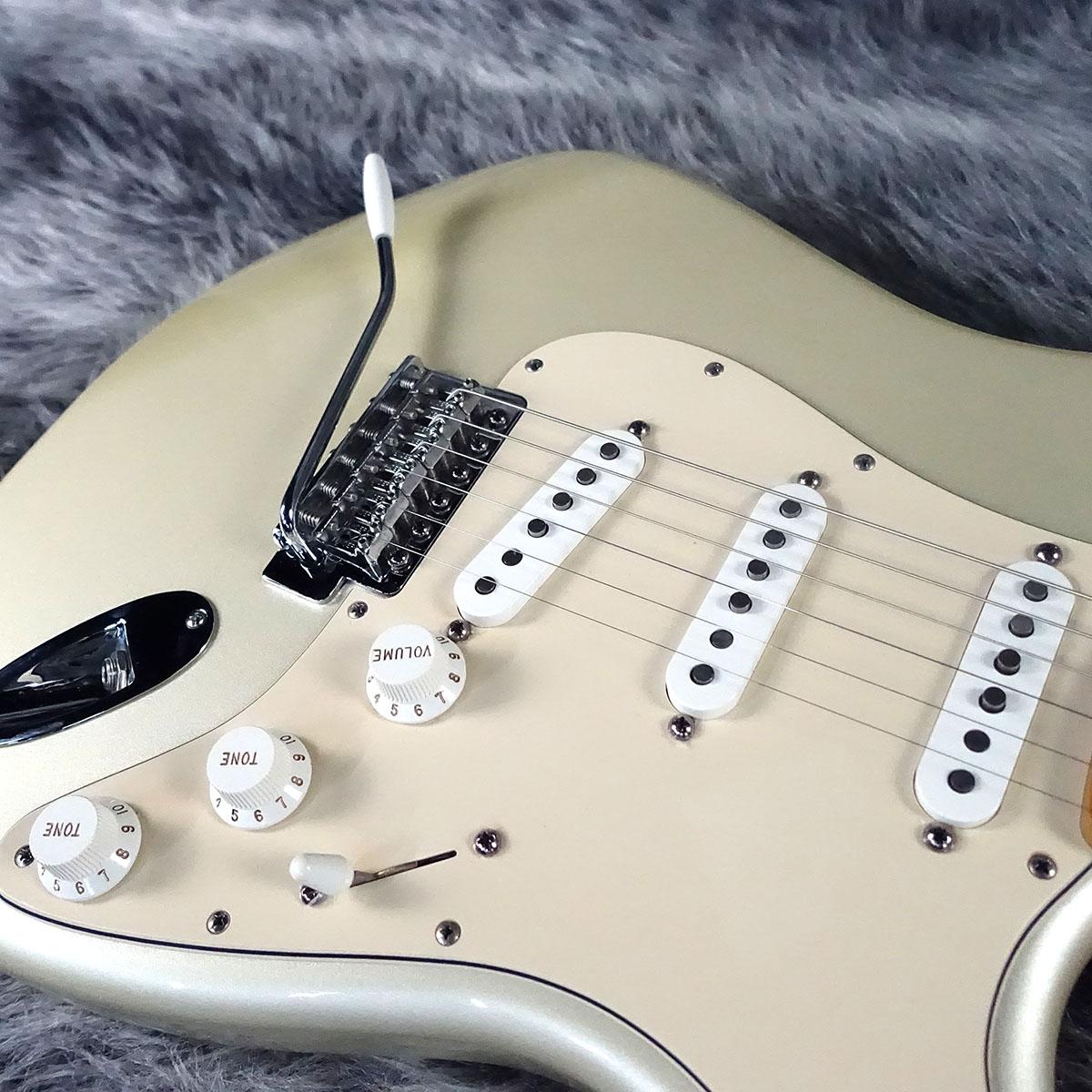 Fender Mexico 60TH ANNIVERSARY STANDARD STRATOCASTER Blizzard