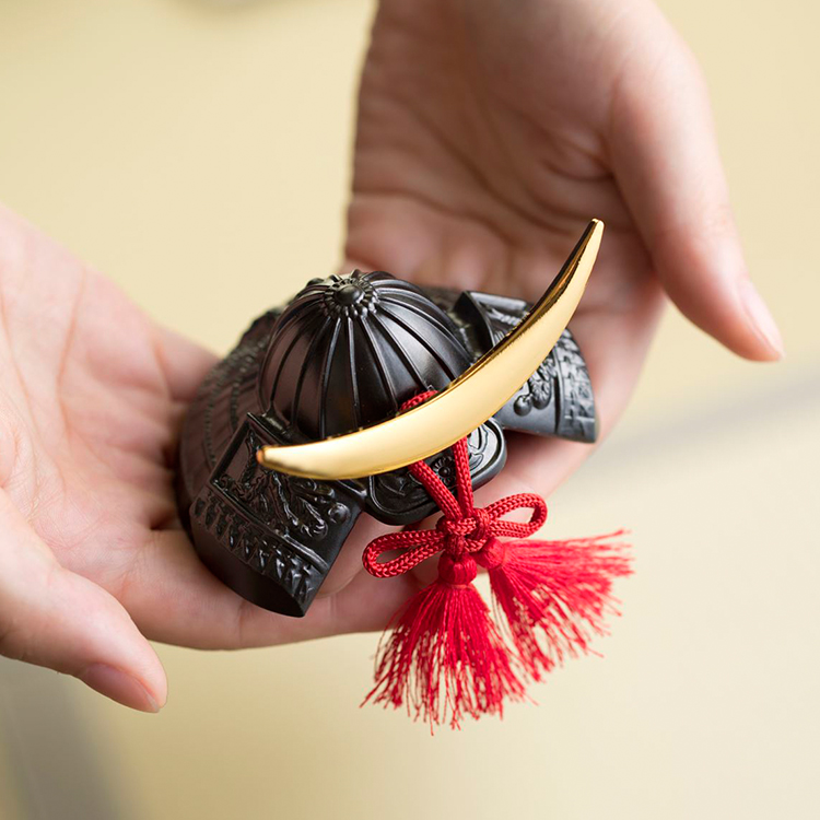 楽天市場】【兜】「伊達政宗」兜 ミニ【手のひらサイズ】【戦国武将兜