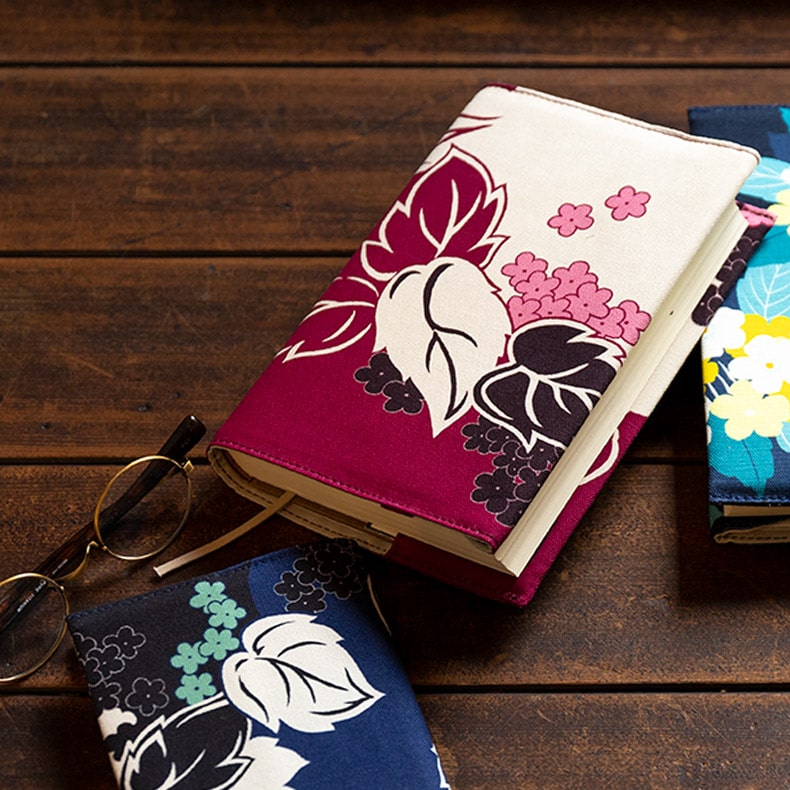 イチゴです 栞2本と小判のセット イチゴです 栞2本と小判