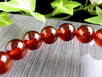 ヘソナイトガーネットの意味や相性 激安天然石通販コムローズ