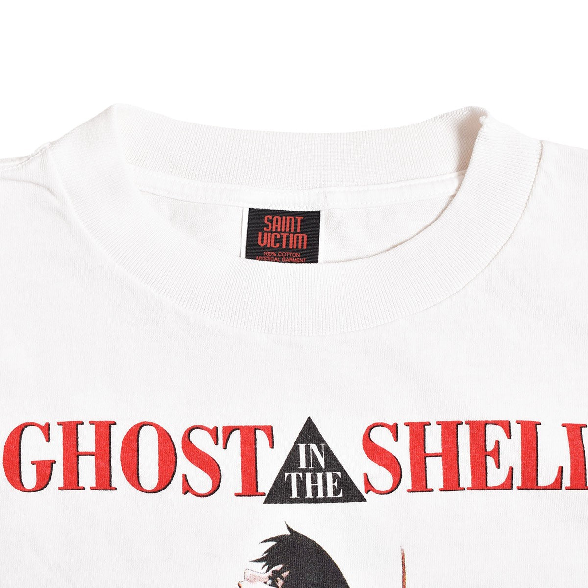 SAINT Mxxxxxx]GS_SS TEE/GITS/WHITE(SM-YS1-0000-C32) – R&Co.