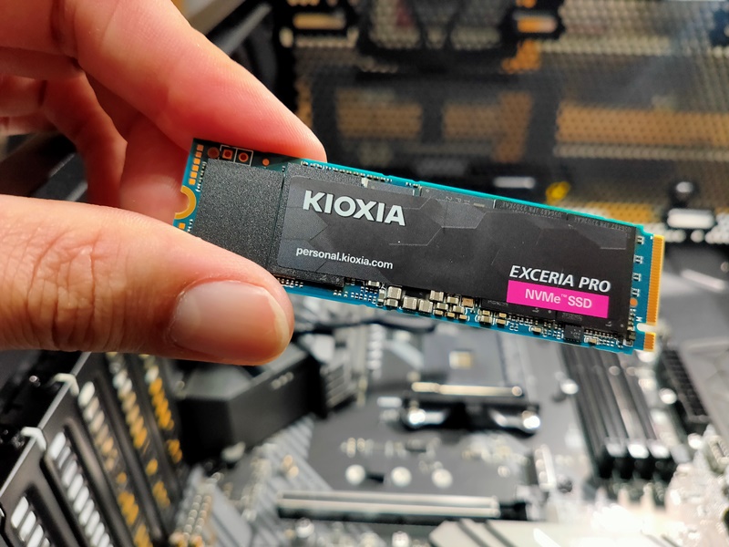 東芝 KIOXIA 1TB m.2 NVMe SSD 自作PC ゲーミングPC 東芝 KIOXIA 1TB m