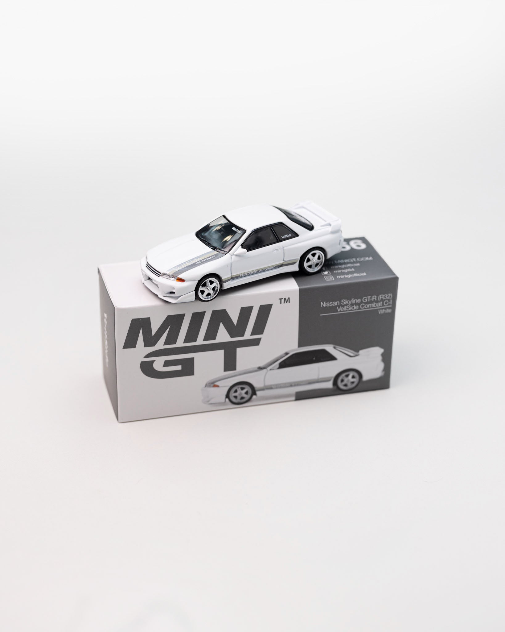 MINIGT - NISSAN SKYLINE GT-R (R32) VEILSIDE COMBAT C-I WHITE – RC