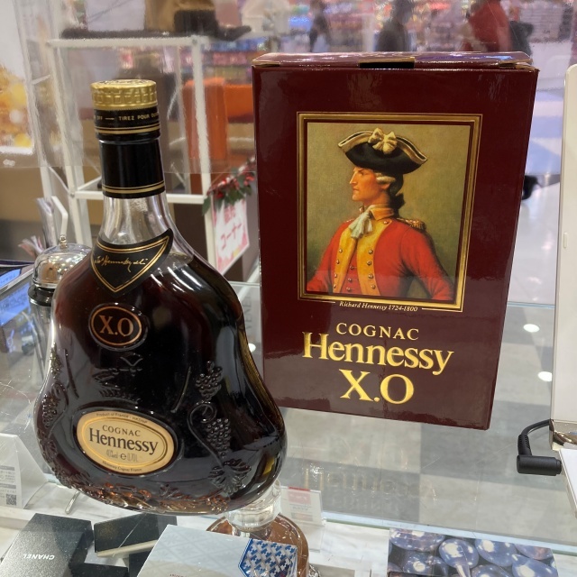 ヘネシー XO 金キャップ クリアボトル 700ml 未開栓 ブランデー 700ml