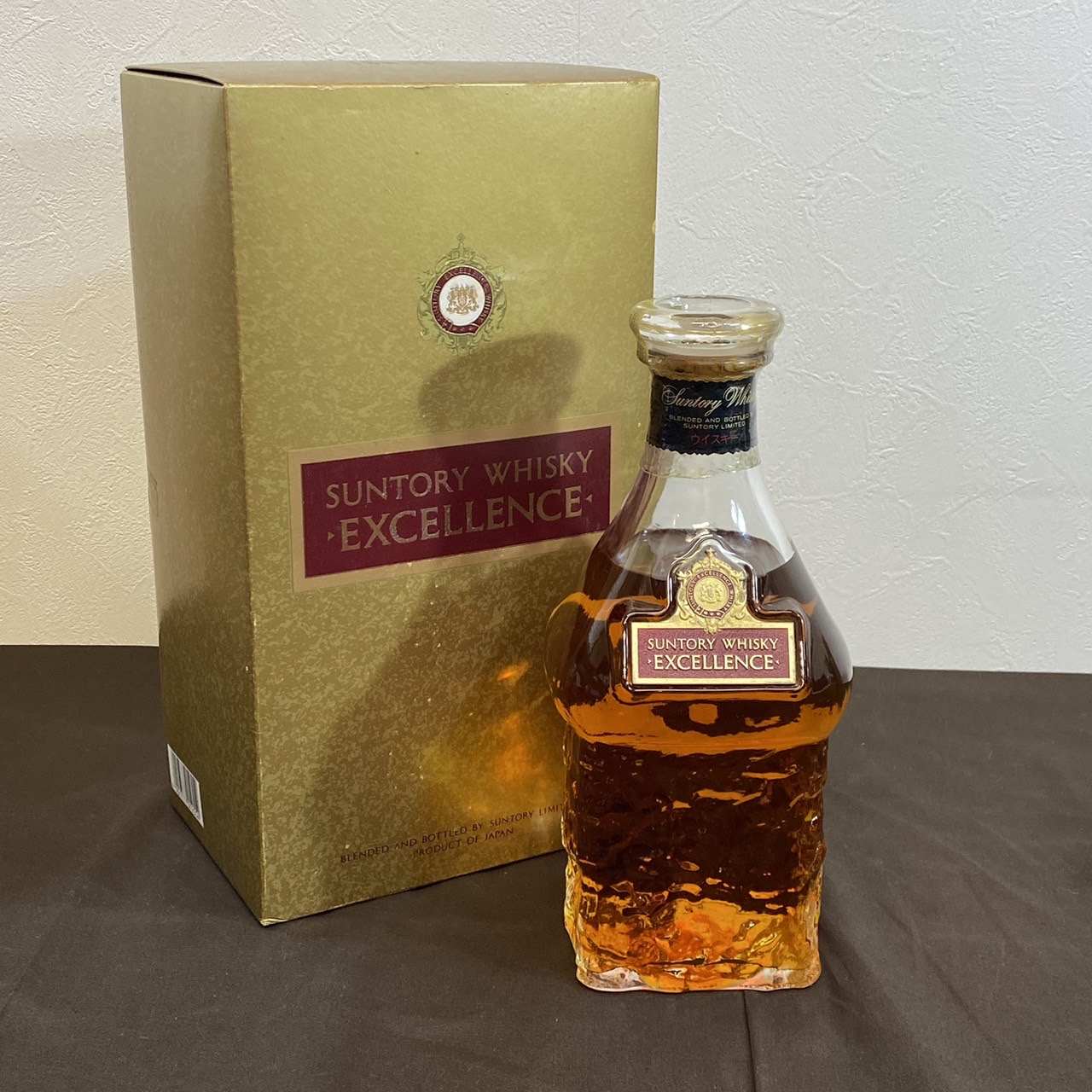 SUNTORY】サントリー EXCELLENCE エクセレンス 750ml 43% の買取価格を