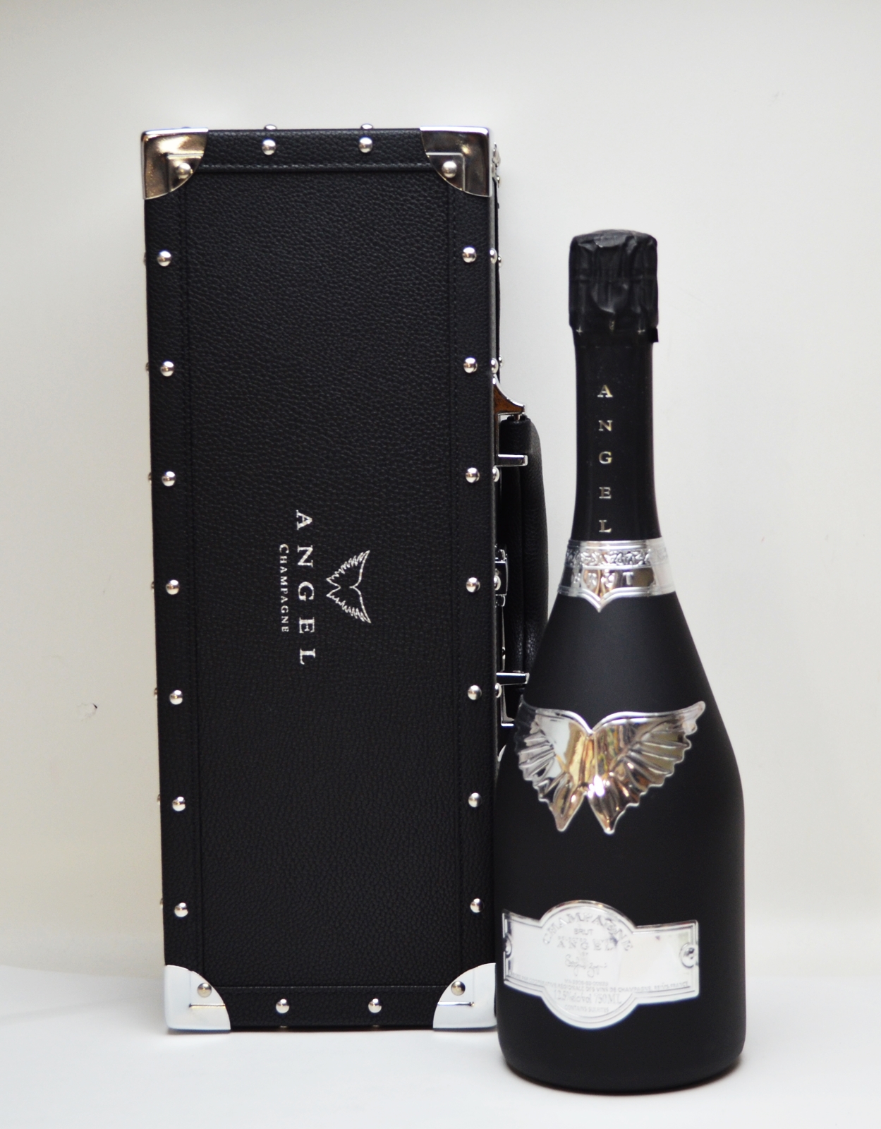 未開封ANGEL Champagne シャンパン 黒いボトル ケース付き 未開封ANGEL