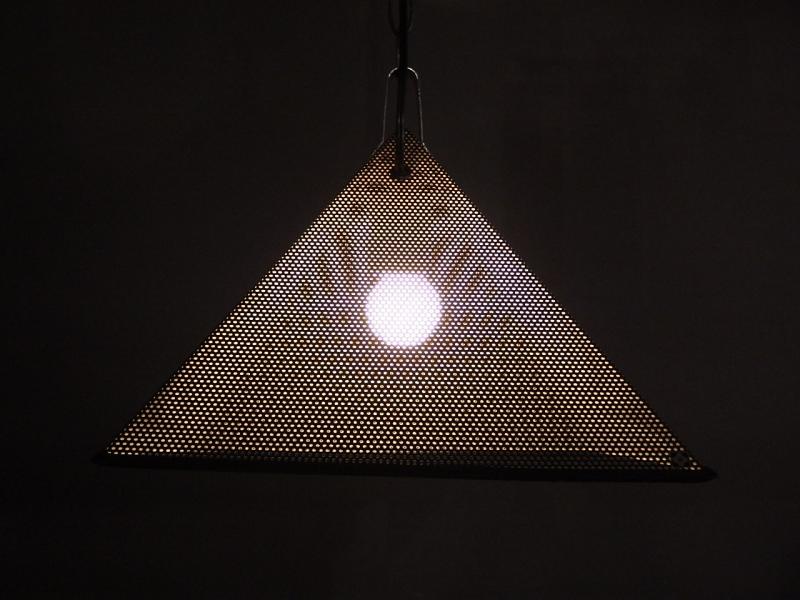 ヤマギワポストモダン照明 三原昌平デザイン USH 1106