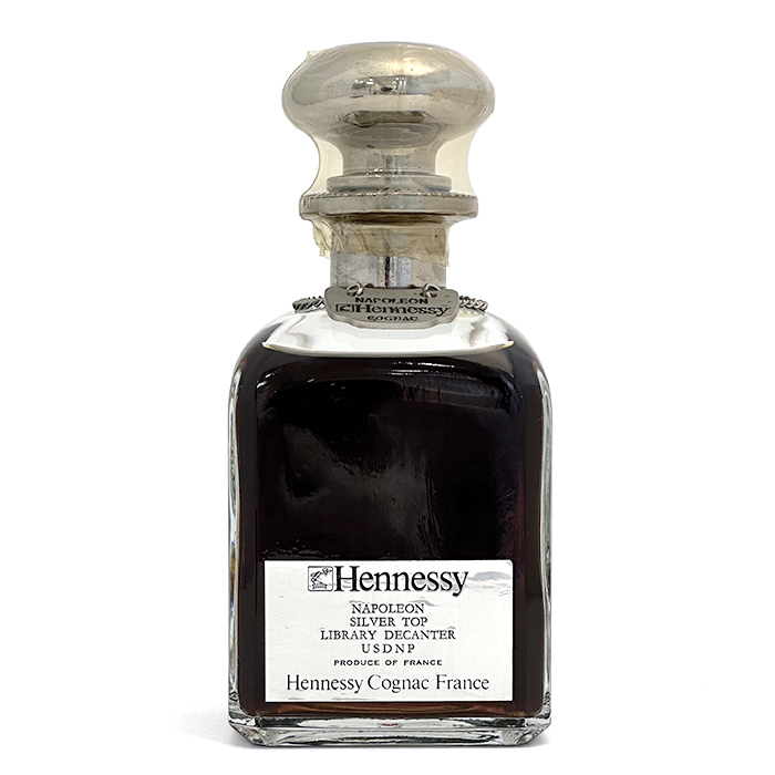① HENNESSY ヘネシー NAPOLEON ナポレオン コニャック 700ml 箱付 未開栓