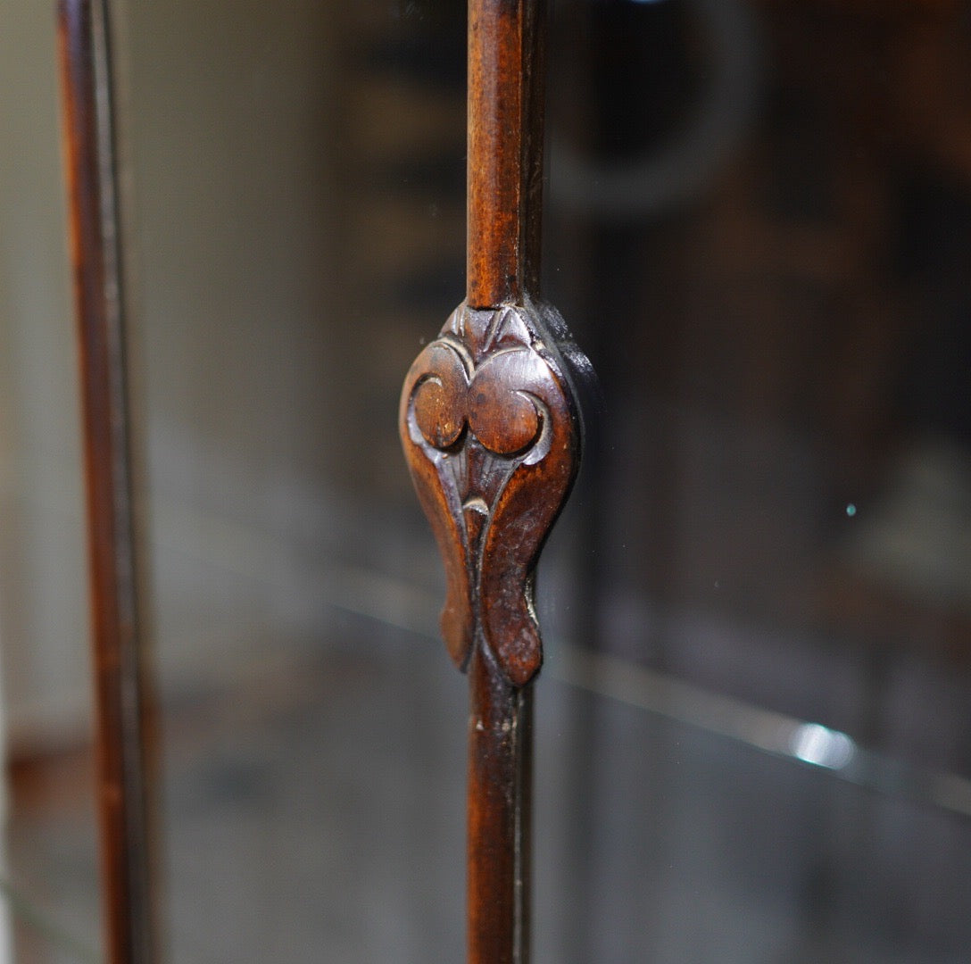 英国 アンティーク ガラス ショーケース 飾り棚 キャビネット 中古