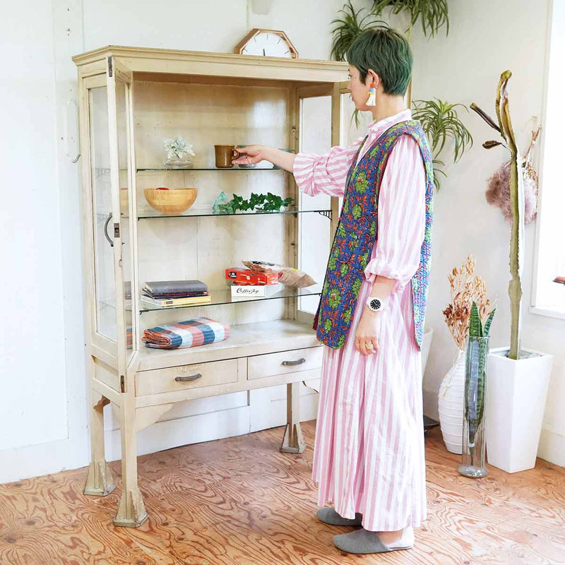 売約済み】ドクターキャビネット 医療棚 ケビント 飾り棚 食器棚