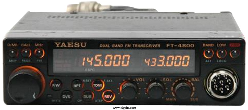 YAESU FT-4800 144&430MHz帯FMトランシーバー YAESU FT-4800 144