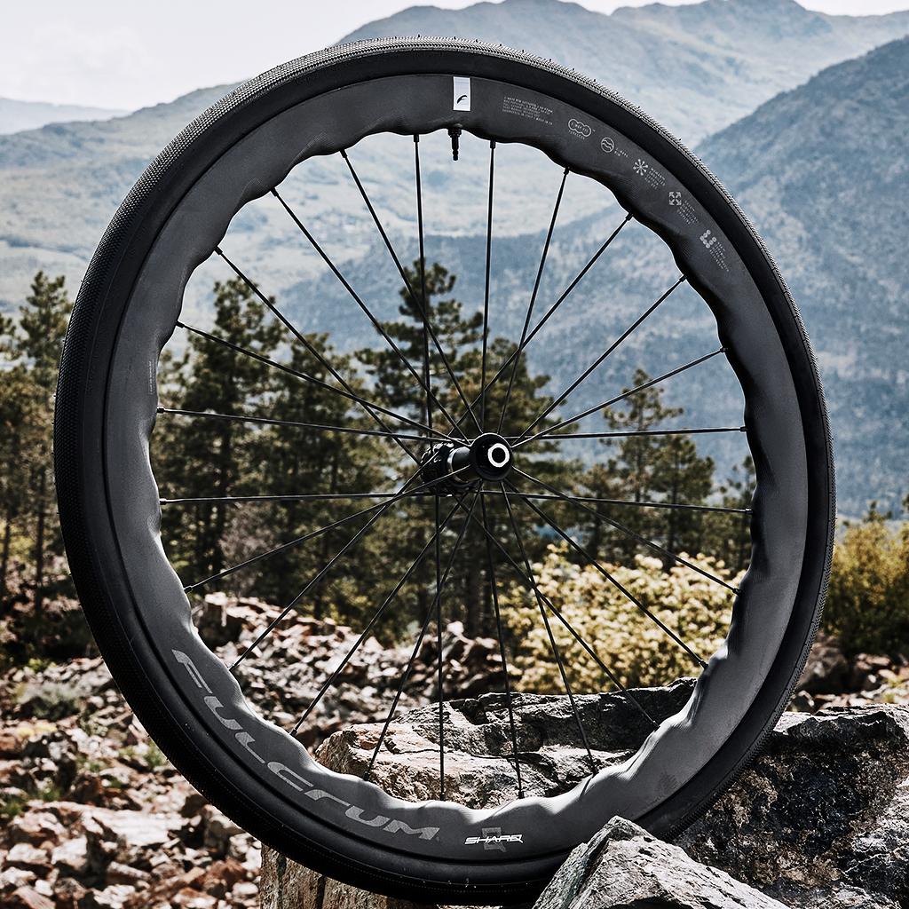 フルクラム：新製品】エアロダイナミクスと反応性への新たなアプローチ