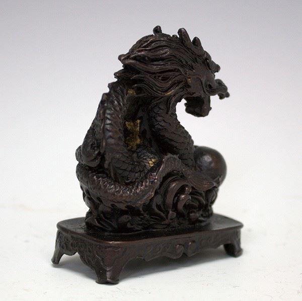 水牛の角 置物 ドラゴン彫刻付き 水牛の角 龍 置物 レトロ 龍の彫刻