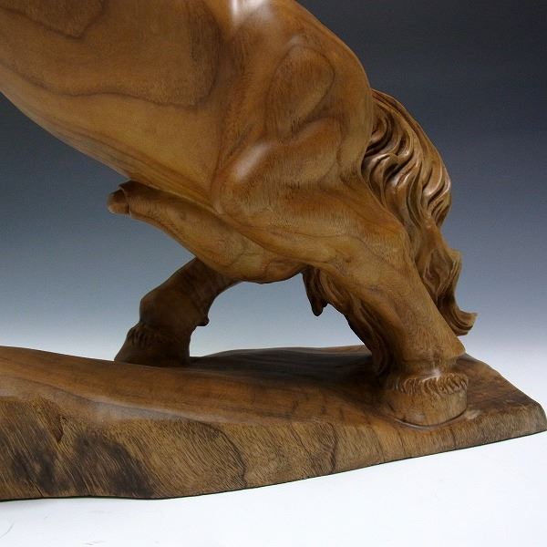楠製 細工彫り『馬』一刀彫り置物 オブジェ 高さ22cm☆時代物☆ 楠製