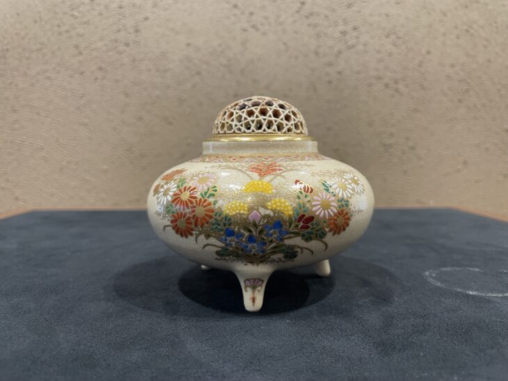 香炉 特大 薩摩焼？ 三足香炉 香炉 特大 薩摩焼？ 三足香炉