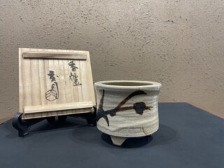 4代 清風 与平 作『秘色窯袴腰香炉』 買取価格相場｜骨董品買取 緑和堂