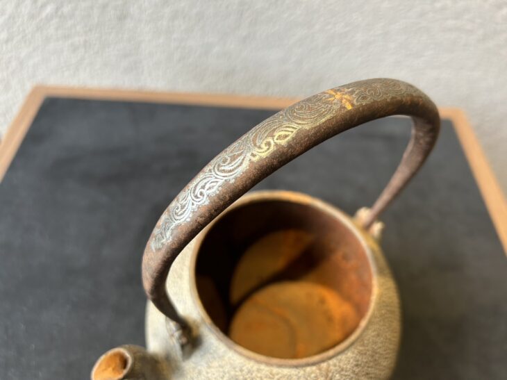 光玉堂 造『鉄瓶』 ｜骨董品買取 緑和堂