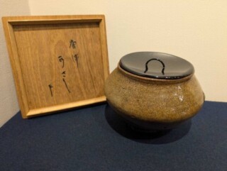 前端 雅峯（二代 春斎）『石地塗 大棗』 買取価格相場｜骨董品買取 緑和堂