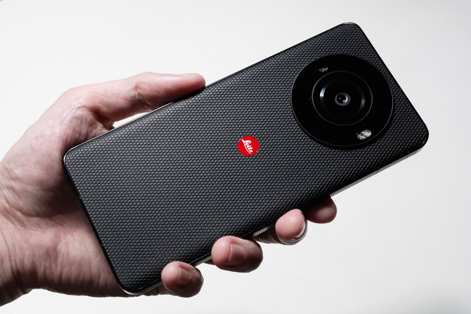 F95]Leitz phone 3 ブラック 極美品 SIMフリー ソフトバンク、ライカ