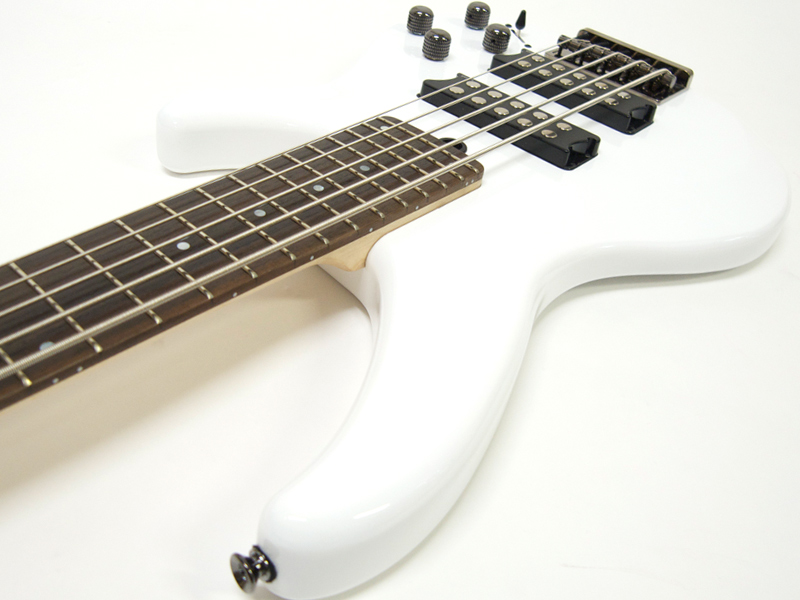 YAMAHA ヤマハ TRBX305 WH 5弦ベース エレキベース White ホワイト