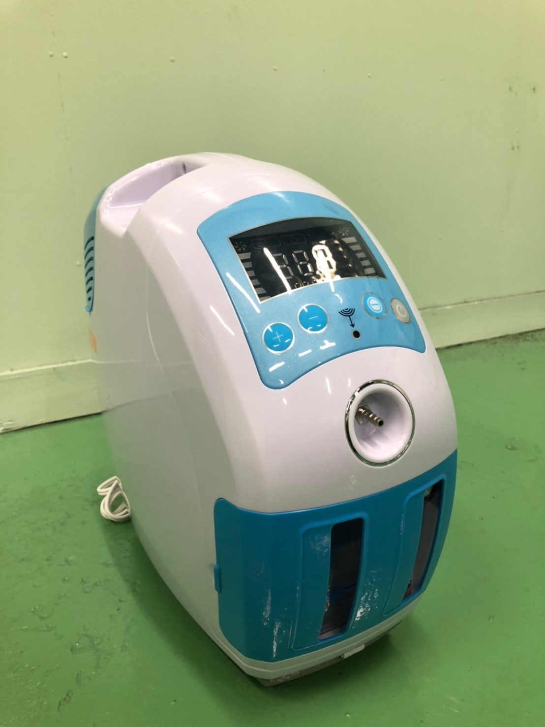 ペット用 高性能酸素濃縮器 mini | WanWanTown～ワンワンタウン～