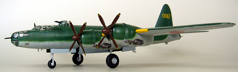 Big キット作り倒し （第13回） 連山 （ハセガワ 1/72）