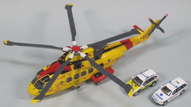 ハセガワ BK-117 ドクターヘリ 1/32 LIMITED EDITION Amazon